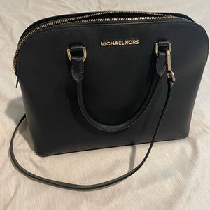 MICHAEL KORS MK Cindy LG Dome Satchel Bag Black Saffiano Leather Gold
